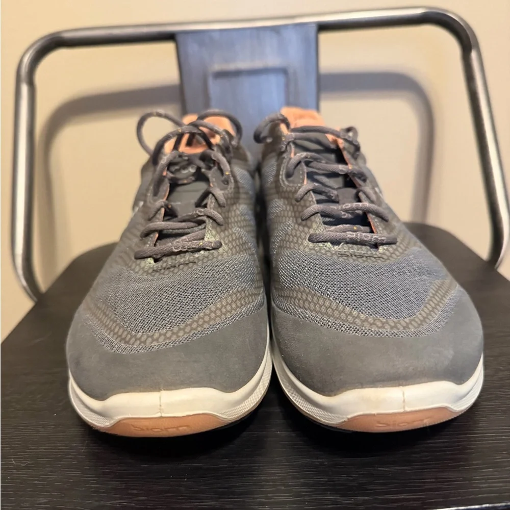 Ecco Gray and Green Women's Sneakers